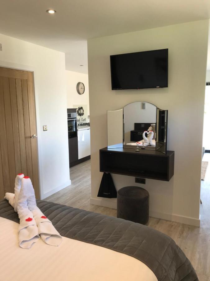 Parkknott Retreat Luxury Lodge With Private Hot Tub Askam in Furness エクステリア 写真